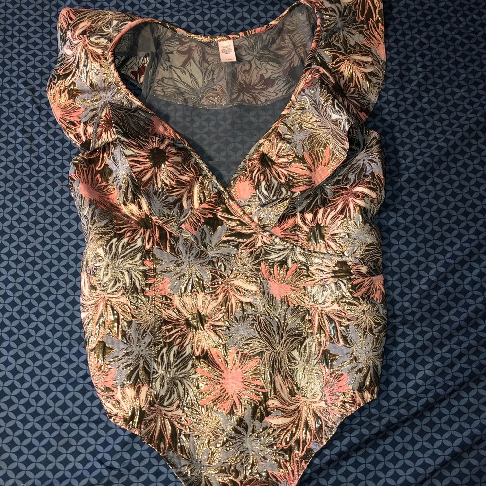 Victoria Secret a at &flirty top